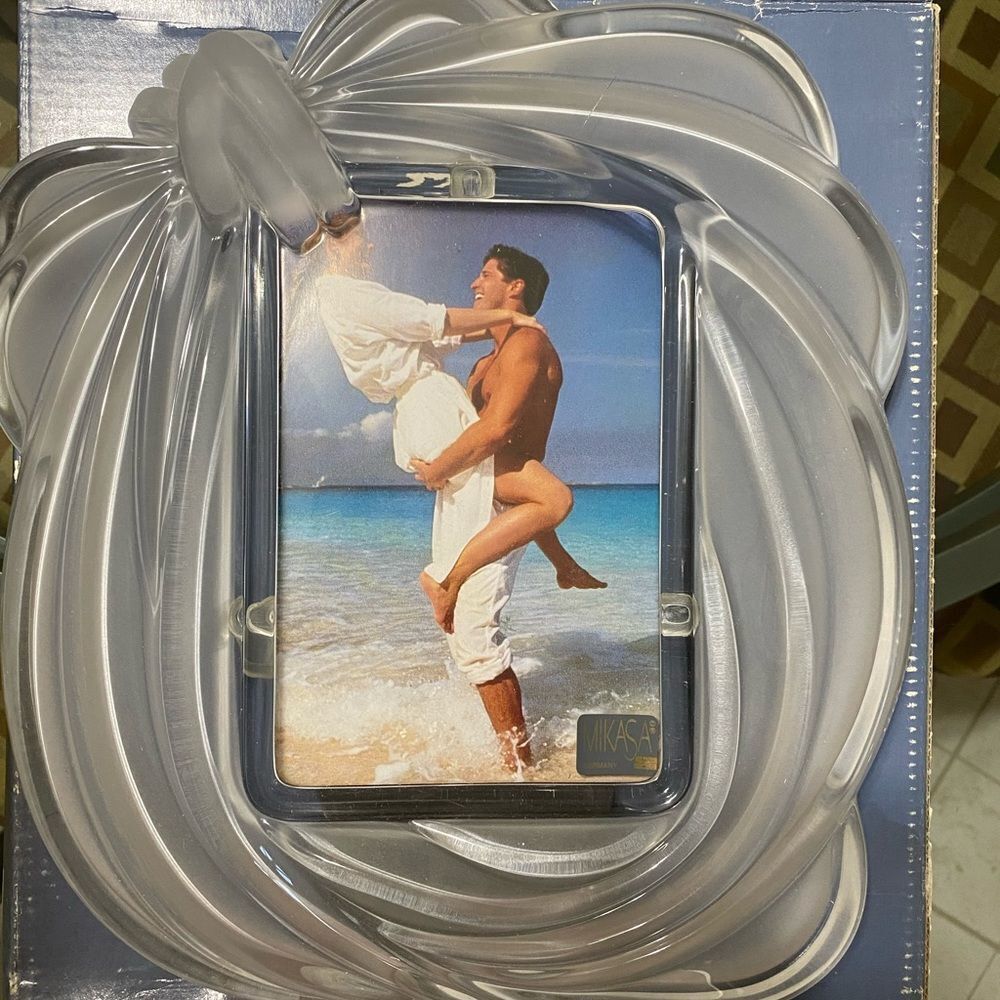 Vintage Mikasa Love Knot Frosted Picture